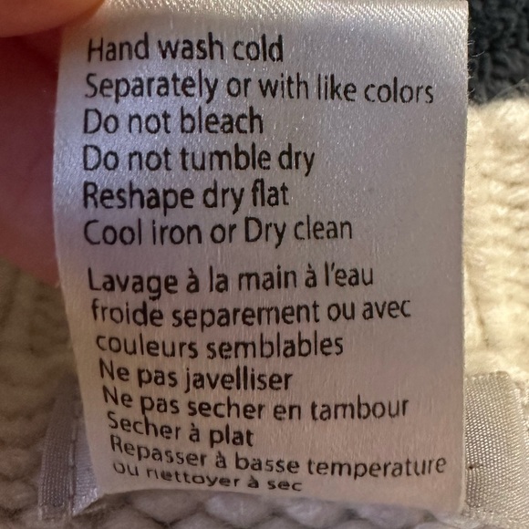 Bartolini Wool Cashmere Blend Cream Sweater with Graphic Design Size Large - Picture 8 of 8